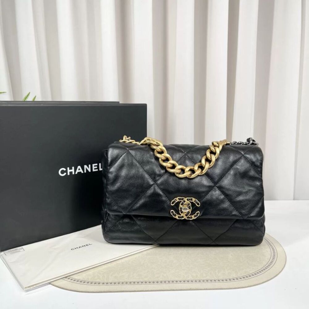 Chanel Women Pre-Loved Bag Very Good Condition